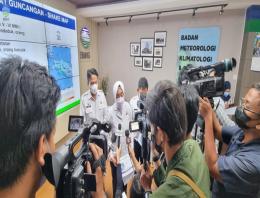 Gempa Cianjur, BMKG Ingatkan Waspada Bencana Susulan Longsor dan Banjir Bandang   